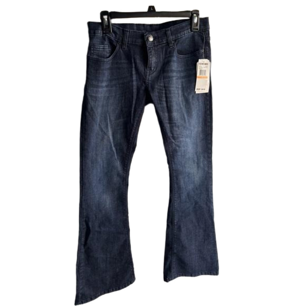Ecko Unlimited Distressed Size 7 Low rise  Flare Jeans